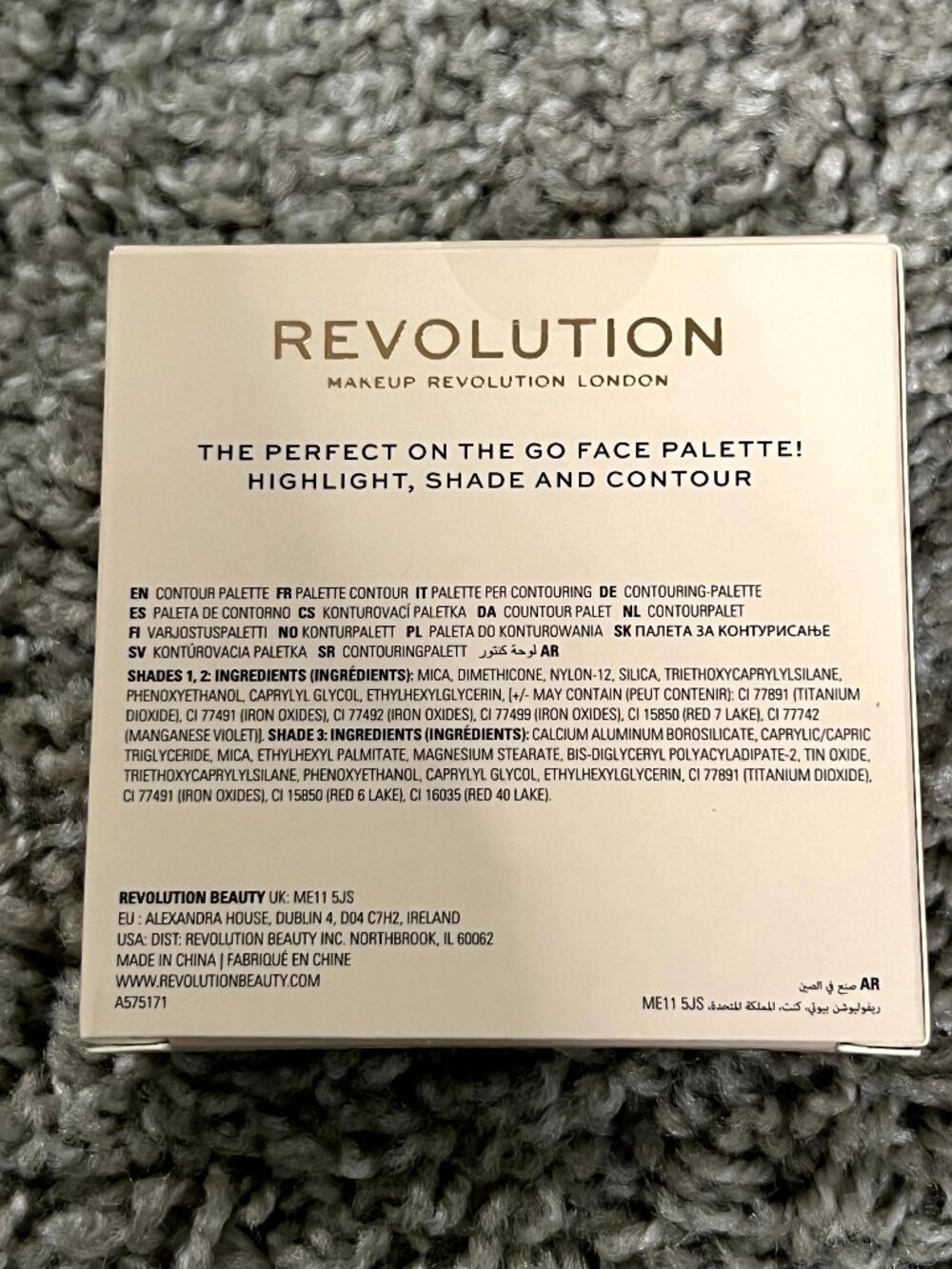 Revolution Contour Powder Compact Deep - Picture 4 of 5